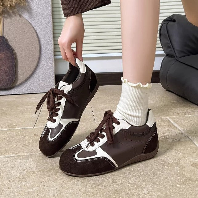 Damen Sportliche Sneakers im Retro-Stil mit weichem Wildleder EB