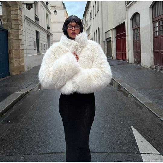Damen Flauschige Kurzjacke mit voluminösen Ärmeln EB