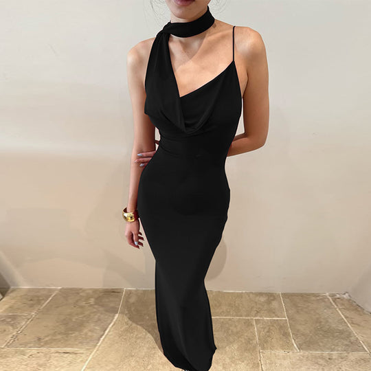 Damen Elegantes Maxikleid mit asymmetrischem Halterneck EB