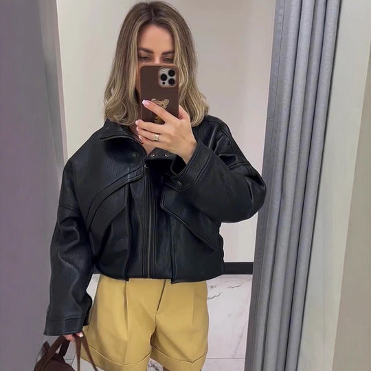 Damen Oversized Kunstlederjacke mit dekorativen Details EB