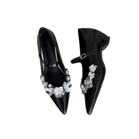 Damen Ballerina-Schuhe mit floralem Dekor und eleganter Riemenverzierung EB