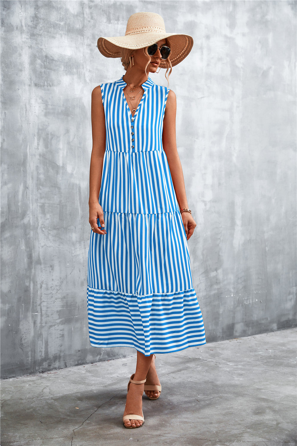 Damen Maxikleid mit gestreiftem Design, durchgehendem Knopfverschluss und voluminösem Saum EB