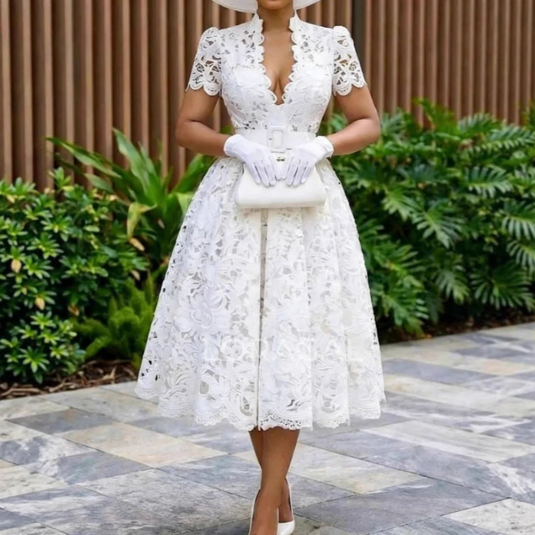 Damen Spitzen-Midi-Kleid mit elegantem V-Ausschnitt und Vintage-Rüschendetails EB