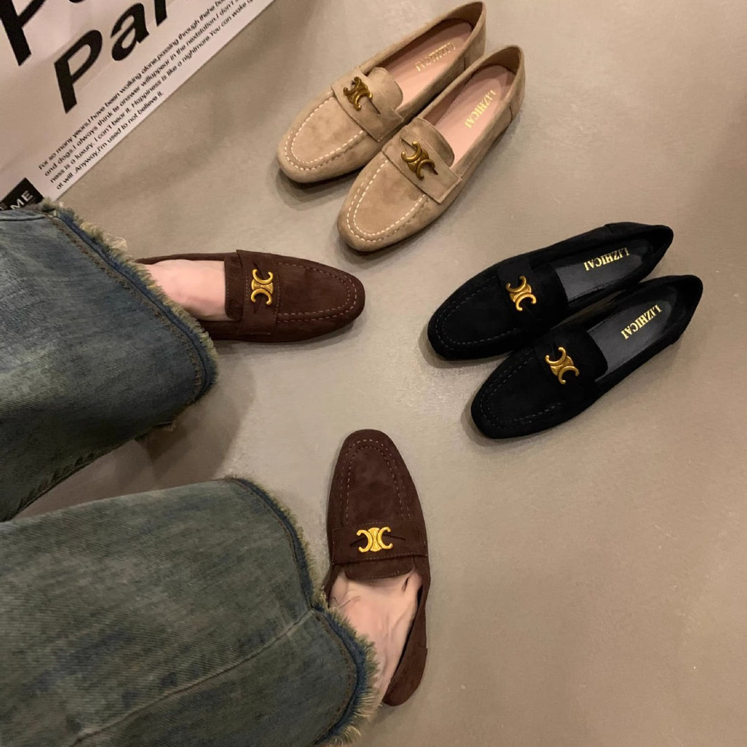 Damen Mokassins aus hochwertigem Wildleder mit eleganten Schmuckdetails EB