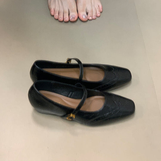 Damen Ballerinas mit elegantem Riemchen und verspieltem Schnitt EB