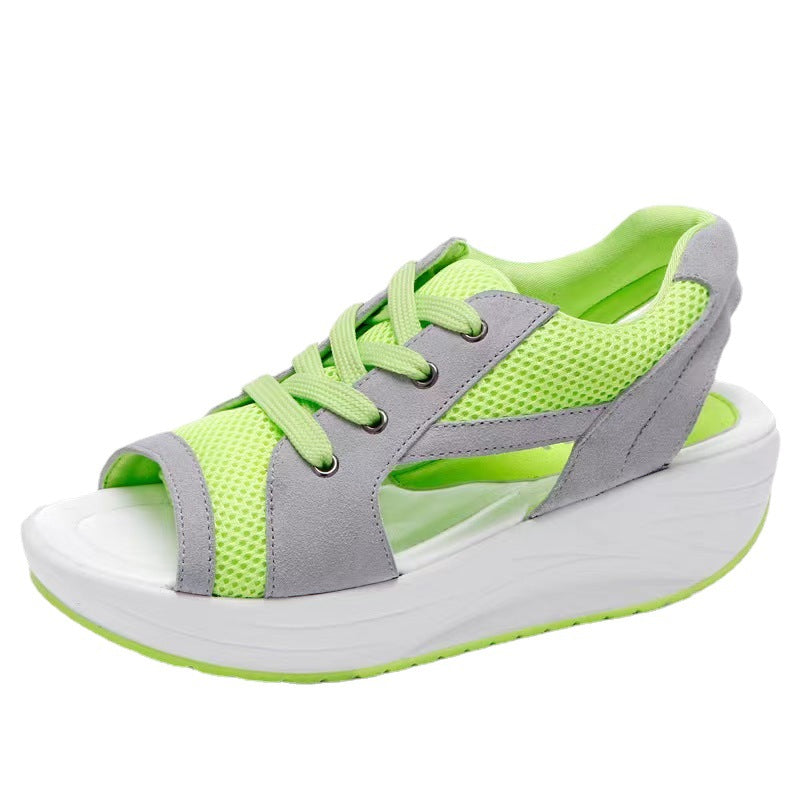 Damen Sportliche Keilsandalen mit atmungsaktiven Mesh-Elementen und elastischem Schnürsystem EB