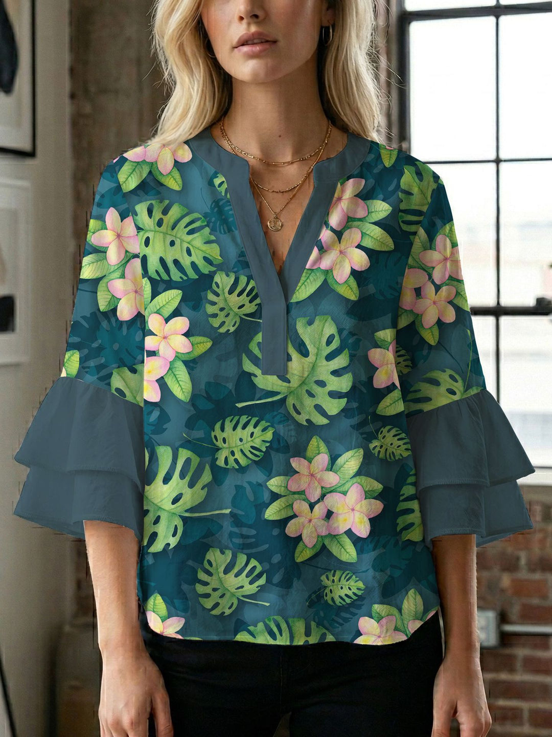 Damen Blusenshirt mit voluminösen Ärmeln und kreativem Druckdesign EB