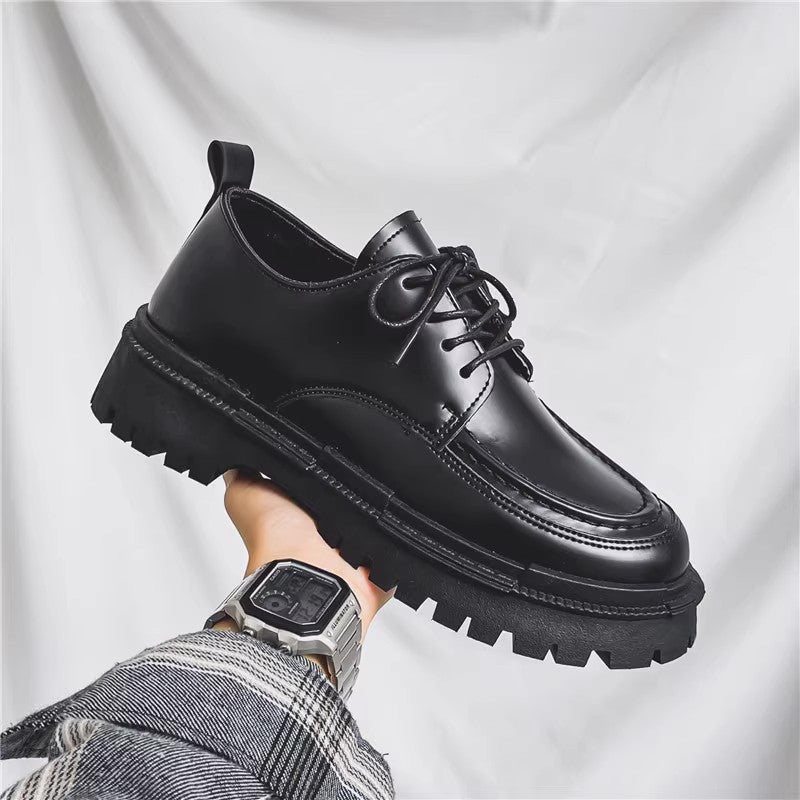 DamenModerne Schnürschuhe mit robustem Profil und trendigem Design EB