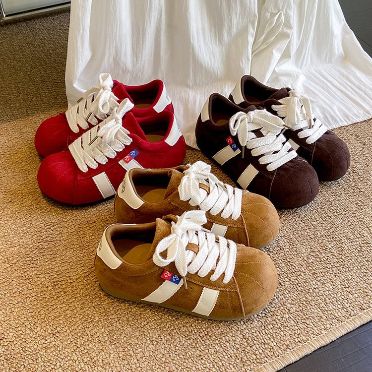 Damen sportliche Sneakers mit robustem Wildleder und elastischem Schnürsystem EB