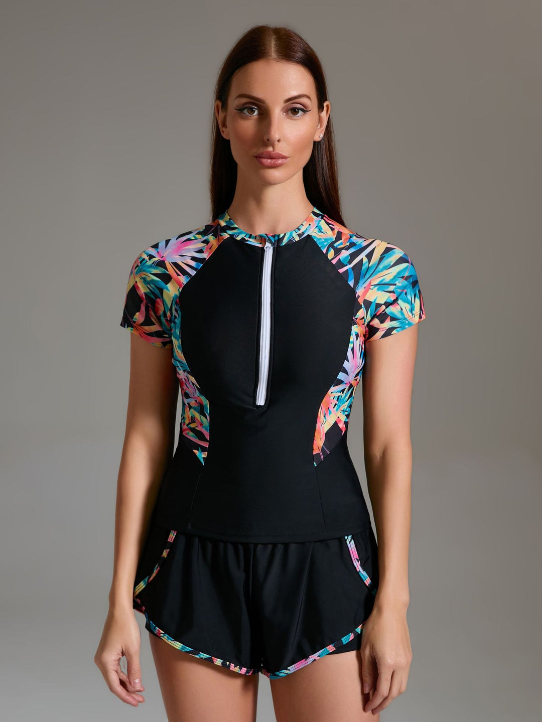 Damen Sportlicher Schwimmanzug mit innovativem Reißverschluss und stylischen kurzen Hosen EB