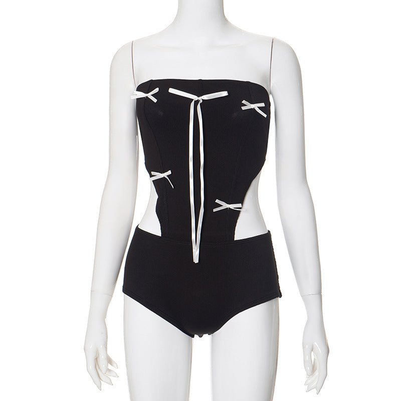 Damen Bandeau-Badeanzug mit dekorativen Kordelzügen und figurformendem Schnitt EB