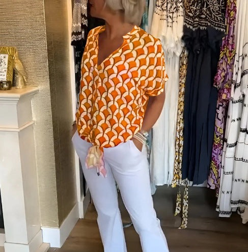 Damen nan kurzärmeliges geometrisches Blusenshirt mit Knotenbund und Stehkragen EB