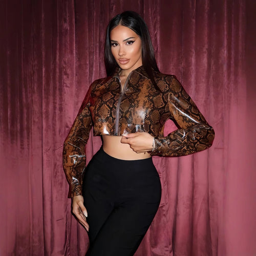 Damen cropped Kunstlederjacke im Schlangenprint EB