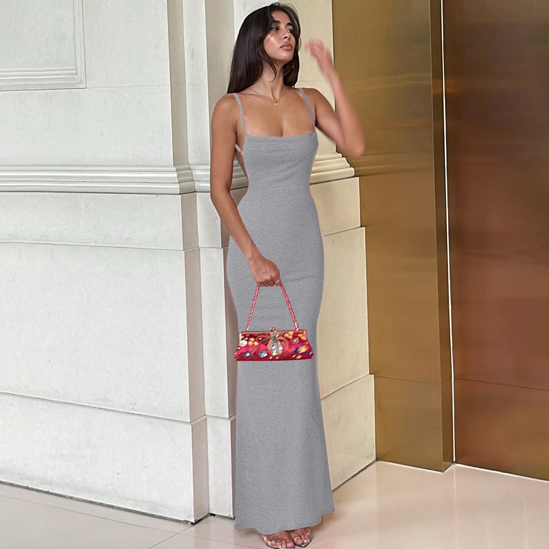 Damen Figurbetontes Langkleid mit schmalen Spaghetti-Trägern EB