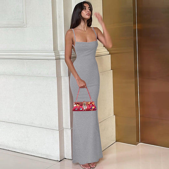 Damen Figurbetontes Langkleid mit schmalen Spaghetti-Trägern EB