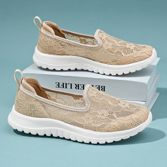 Damen Slip-On Sneakers mit eleganter Spitze und dämpfender Sohle EB