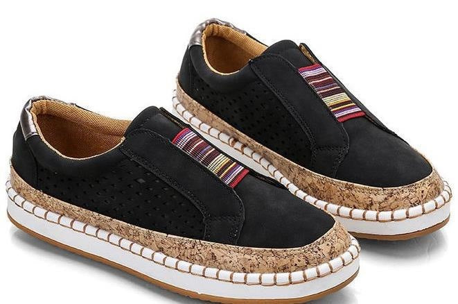 Damen Modische Slip-On Sneakers mit Lochmuster und Korksohle EB