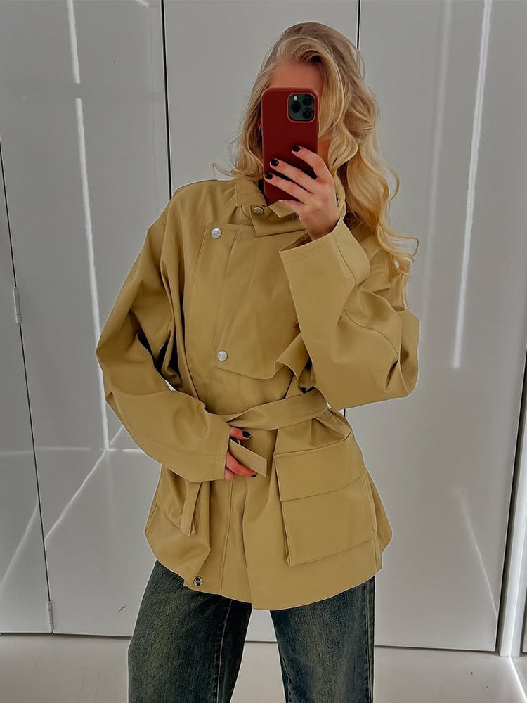 Damen Langer Trenchcoat mit breitem Kragen und taillierbarem Gürtel EB