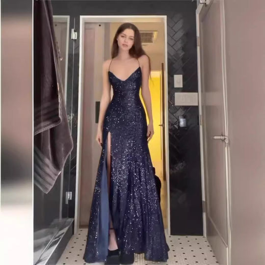Damen Glamouröses Abendkleid mit funkelndem Paillettenbesatz und elegantem Schlitz EB