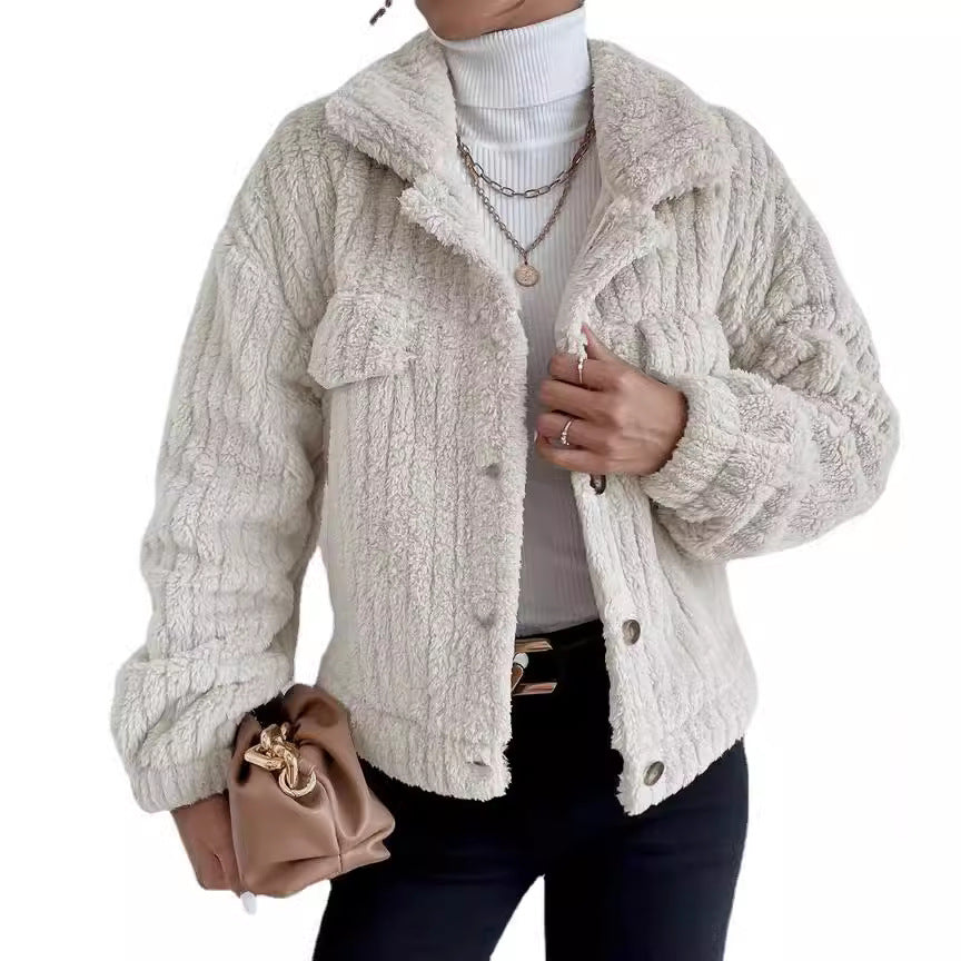 Damen nan kuschelige Teddyjacke mit Hemdkragen, Druckknopfverschluss und aufgesetzten Brusttaschen EB