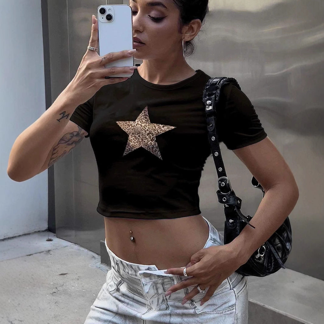 Damen Crop-T-Shirt mit stilvollem Leopardenstern-Design EB