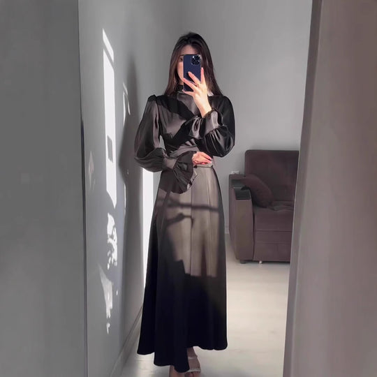 Damen Maxikleid mit verspielten Puffärmeln und elegantem Schnitt EB