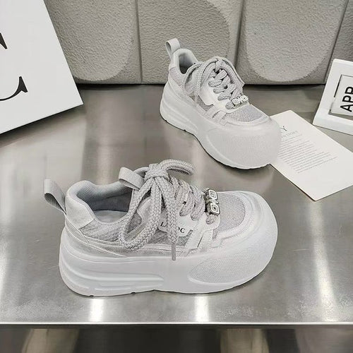 Damen Sportliche Chunky Sneaker mit innovativem Sohlenprofil und atmungsaktiver Mesh-Oberfläche EB