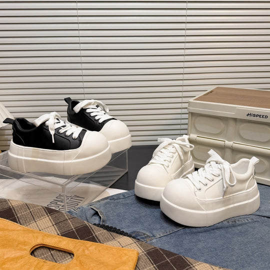 Damen Plattform Sneakers mit trendiger Gummi-Laufsohle und markantem Obermaterial EB