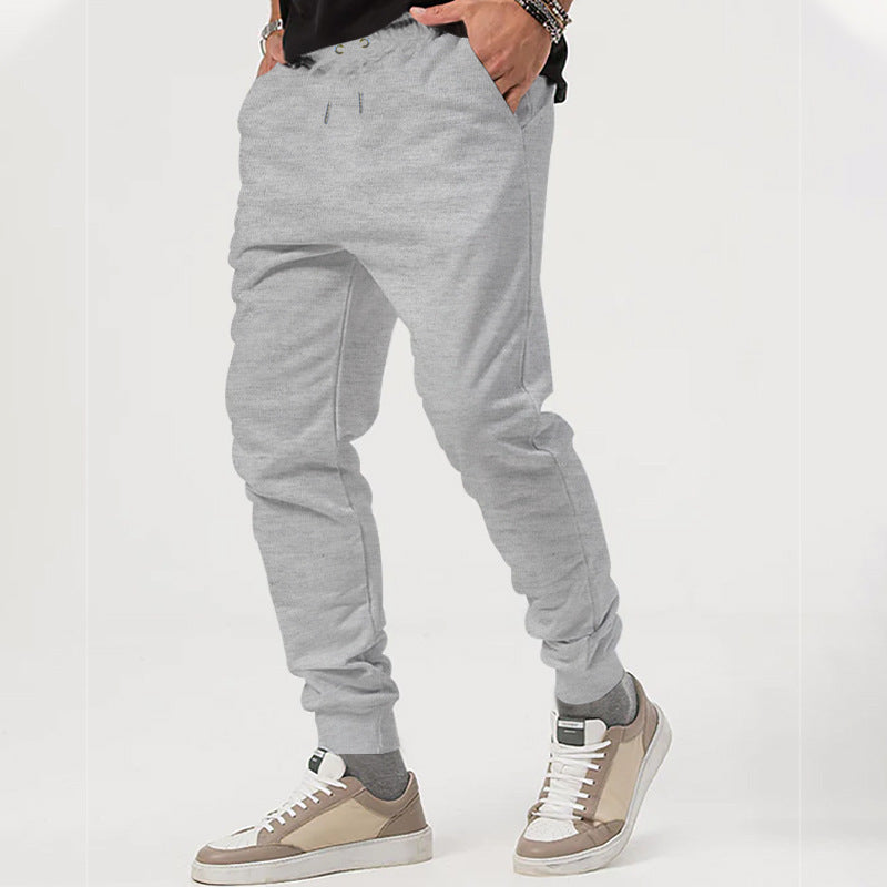 Herren nan tapered Jogginghose mit elastischem Tunnelzugbund, praktischen Eingrifftaschen und schmalem Bündchenabschluss EB