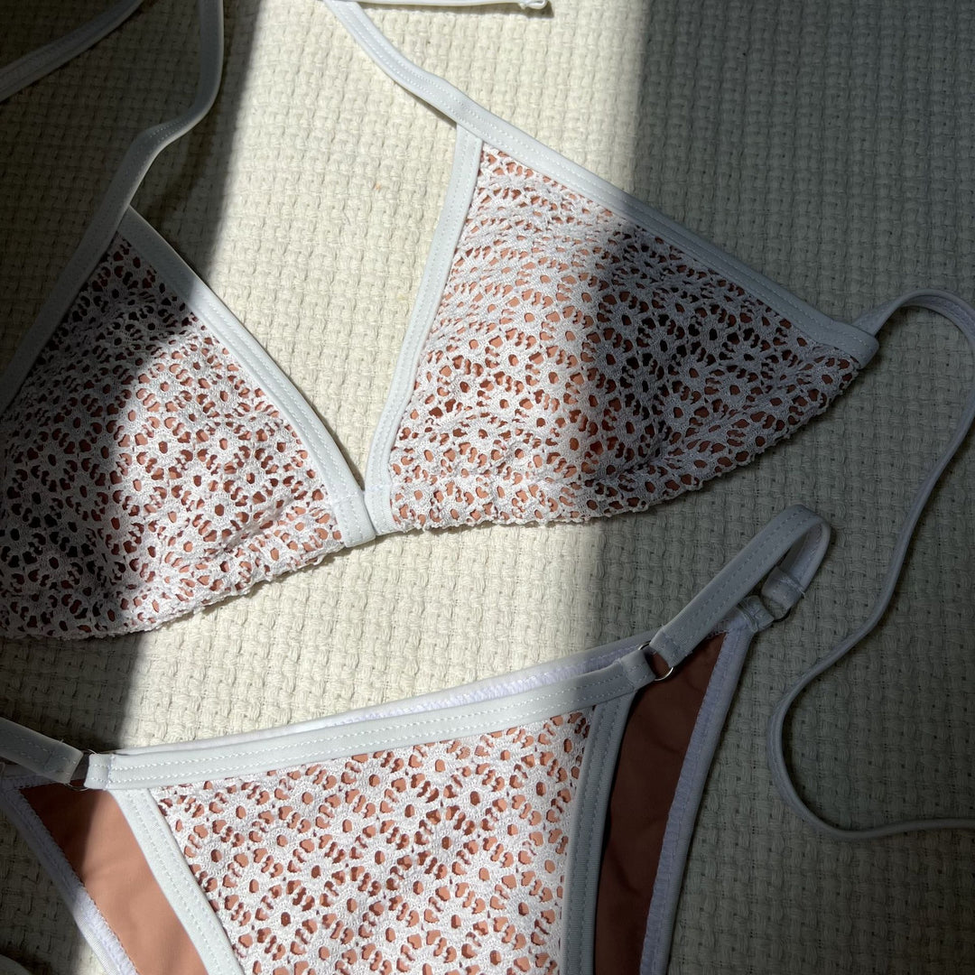 Damen Triangel-Bikini mit filigranem Spitzenmuster EB