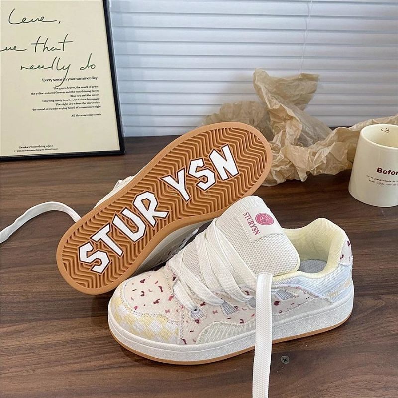 Damen Sneaker mit floralem Design und extra dicker Sohle EB