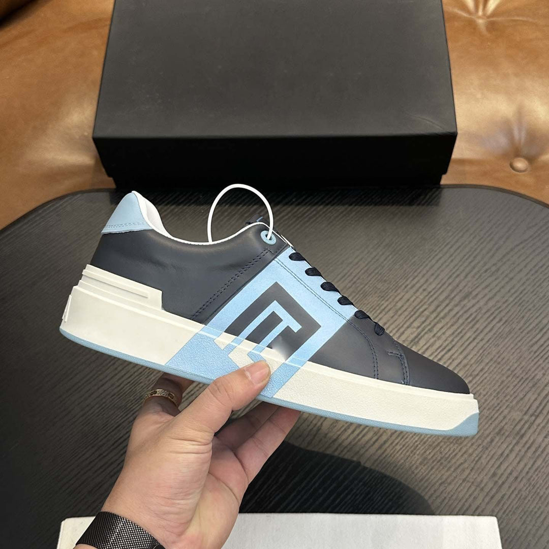 Damen Elegante Sneakers mit grafischem Design und robustem Profil EB
