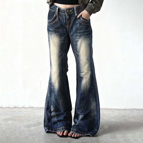 Damen Flared Jeans mit modischem Used-Look EB
