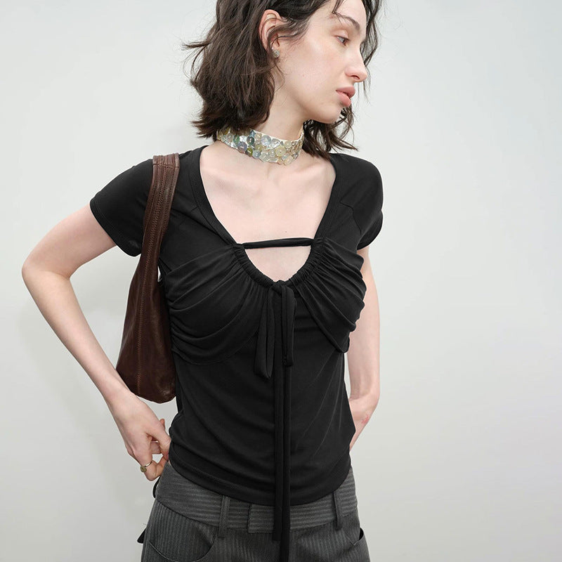 Damen figurbetontes Kurzarm-Top mit Rüschendetails und Bindeband EB