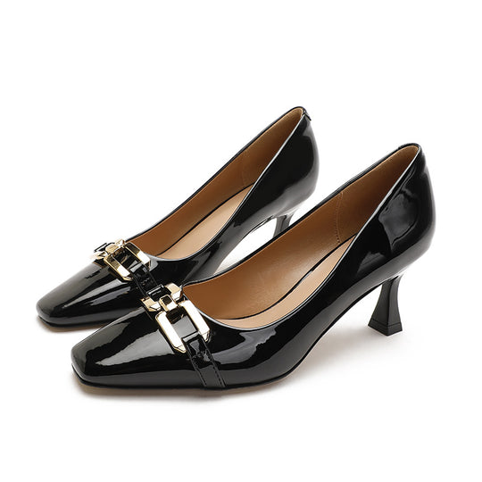 Damen Pumps mit geschmackvollem quadratischem Zehenbereich und eleganter Schnallenapplikation EB