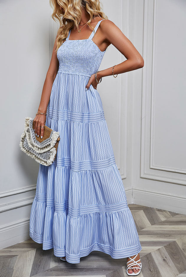 Damen Sommermaxikleid mit gerafftem Oberteil und asymmetrischem Saum EB