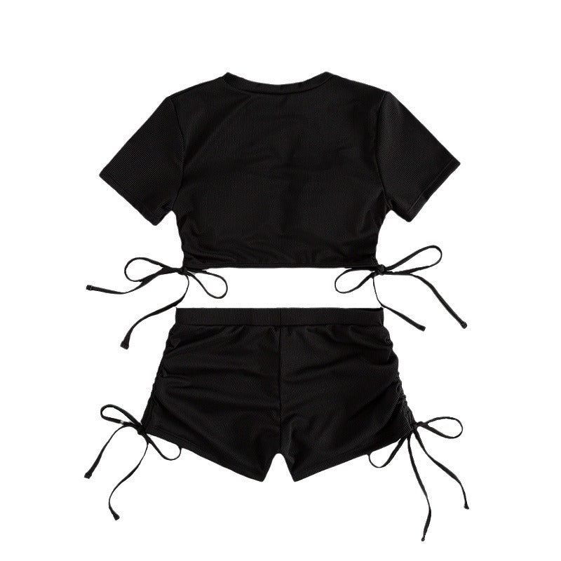 Damen sportliches Crop-Top mit verspielten Bindebändern und Shorts EB