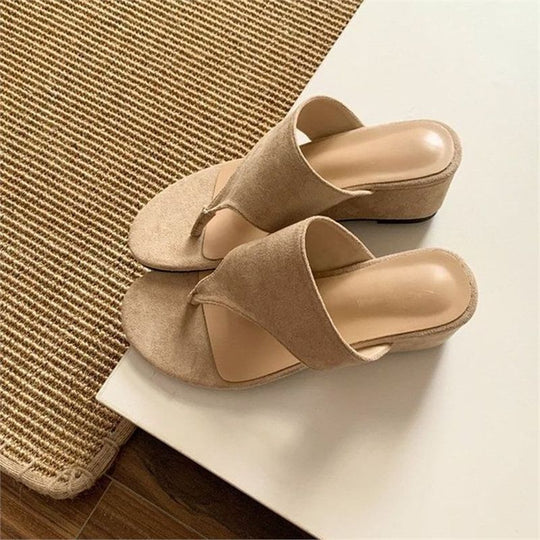 Damen elegante Wedge-Sandalen mit modernem Riemendesign EB