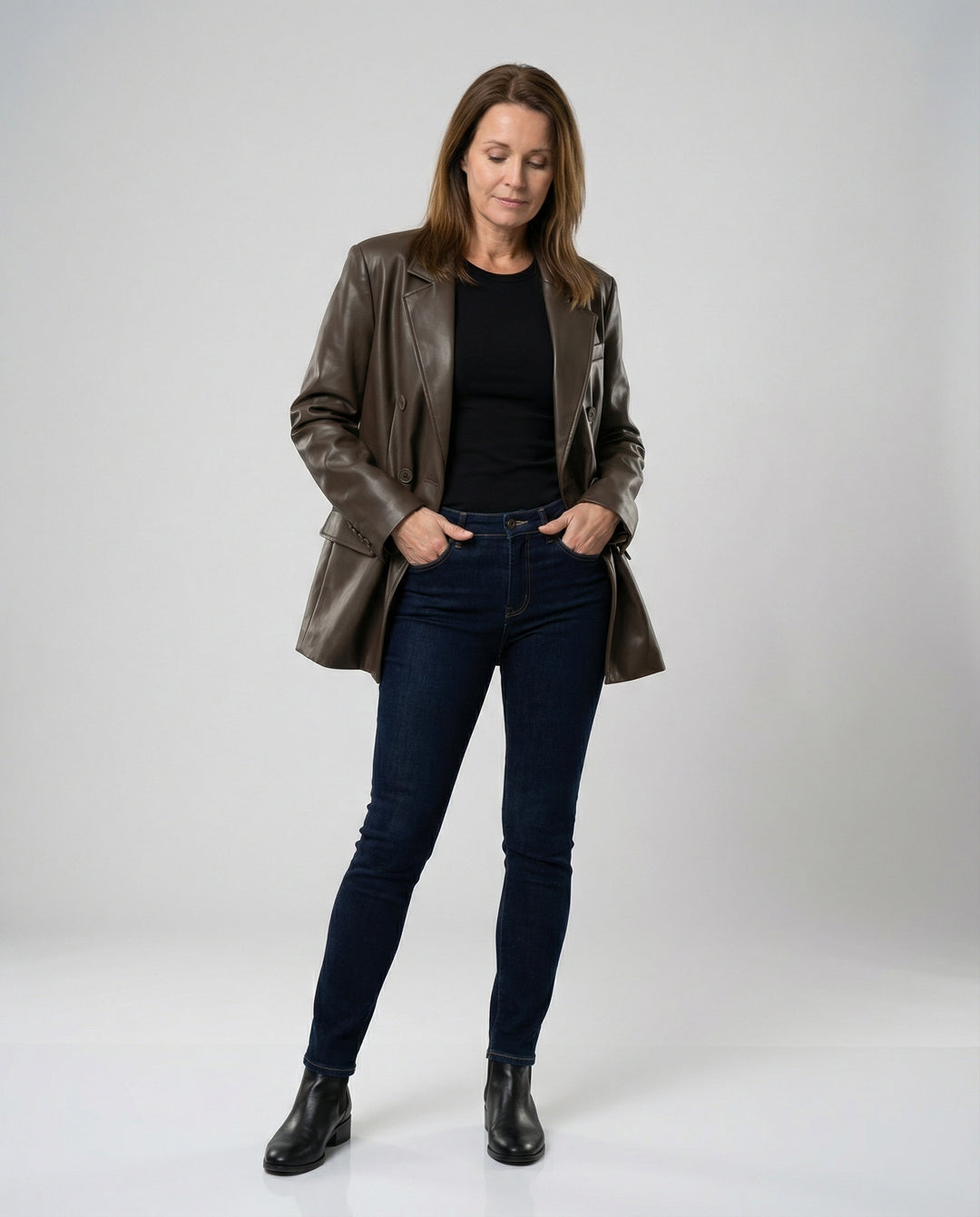Damen Samt-Maxikleid mit tiefem V-Ausschnitt schmalen Trägern und hohem Beinschlitz EB