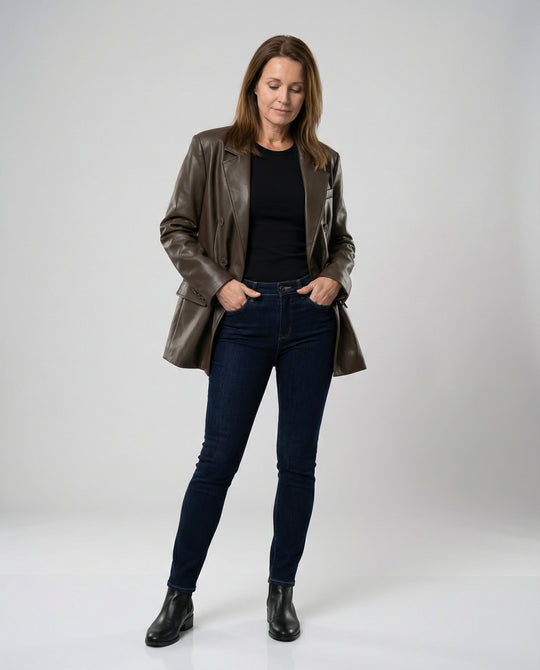 Damen Samt-Maxikleid mit tiefem V-Ausschnitt schmalen Trägern und hohem Beinschlitz EB