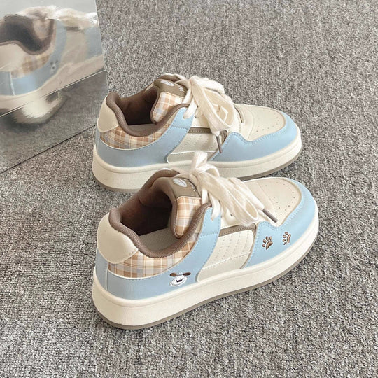 Damen Sneakers im lässigen Retro-Design mit karierten Akzenten und bequemer Sohle EB
