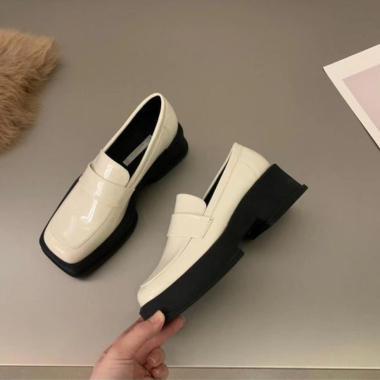 Damen Edle Lackleder-Ballerinas mit breitem Blockabsatz EB