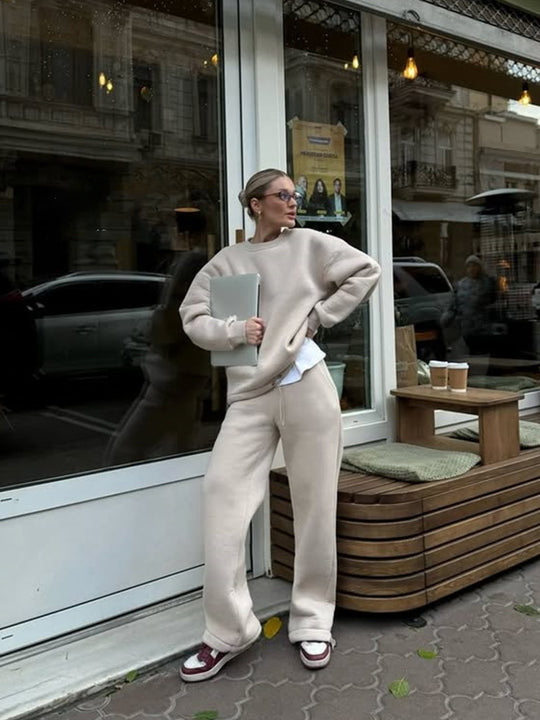 Damen lässiges Sweatshirt und weite Jogginghose Set EB