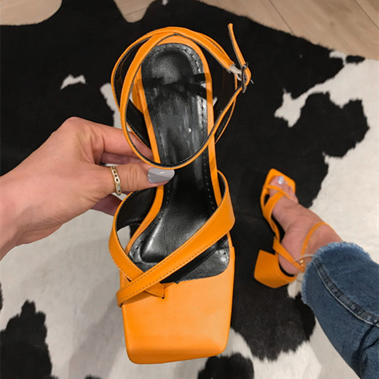 Damen Trendige Sandalen mit quadratischer Spitze und komfortablem Blockabsatz EB
