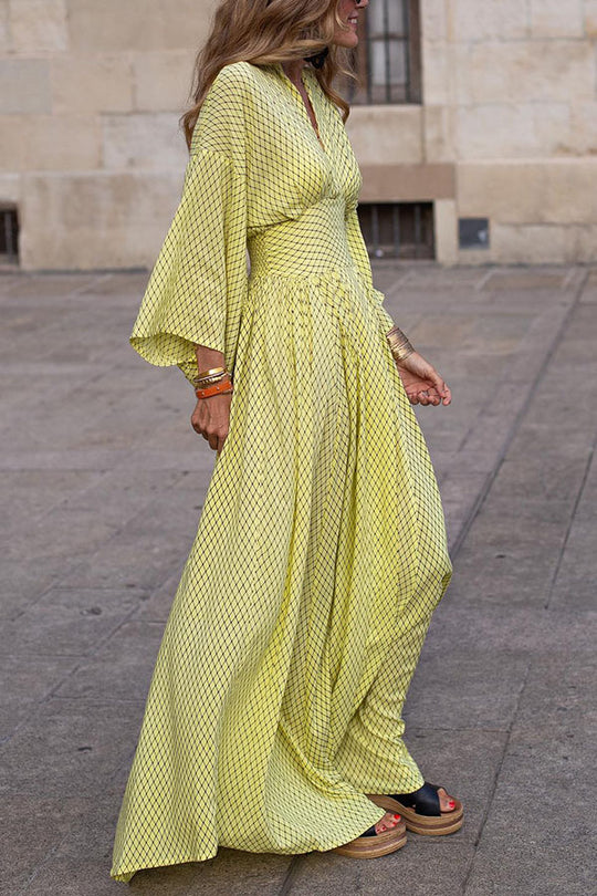 Damen Maxikleid mit elegantem Schnitt und weit ausgestellten Ärmeln EB