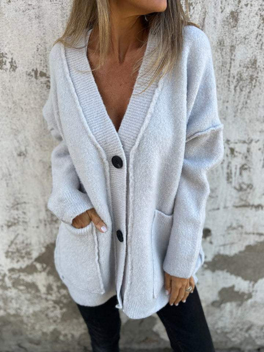 Damen kuschelige Strickjacke mit großen Taschen und Knopfdetails EB