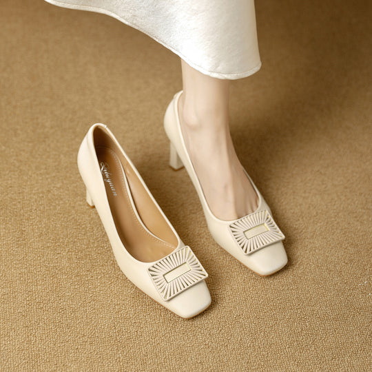 Damen elegante Pumps mit modischer Faltenapplikation und stabiler Absatzhöhe EB