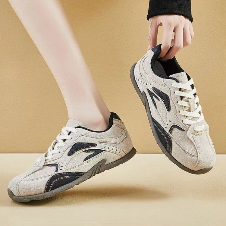 Damen Sportliche Sneaker mit robustem Obermaterial und rutschfester Sohle EB
