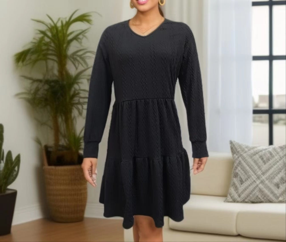 Damen lässiges Strickkleid mit voluminösem Saum und V-Ausschnitt EB