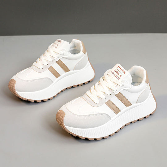 Damen Sportliche Sneaker mit modernem Profil und rutschfester Laufsohle EB